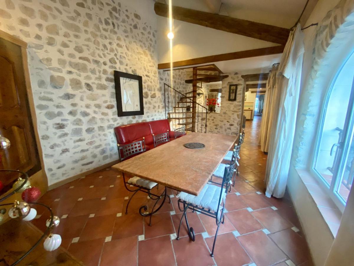 Gite De Groupe 9Ch Ou 3 Gites Independants De 3Ch - Patio Et Piscine Interieure Chauffee Toute L'Annee Vallon-Pont-dʼArc Esterno foto